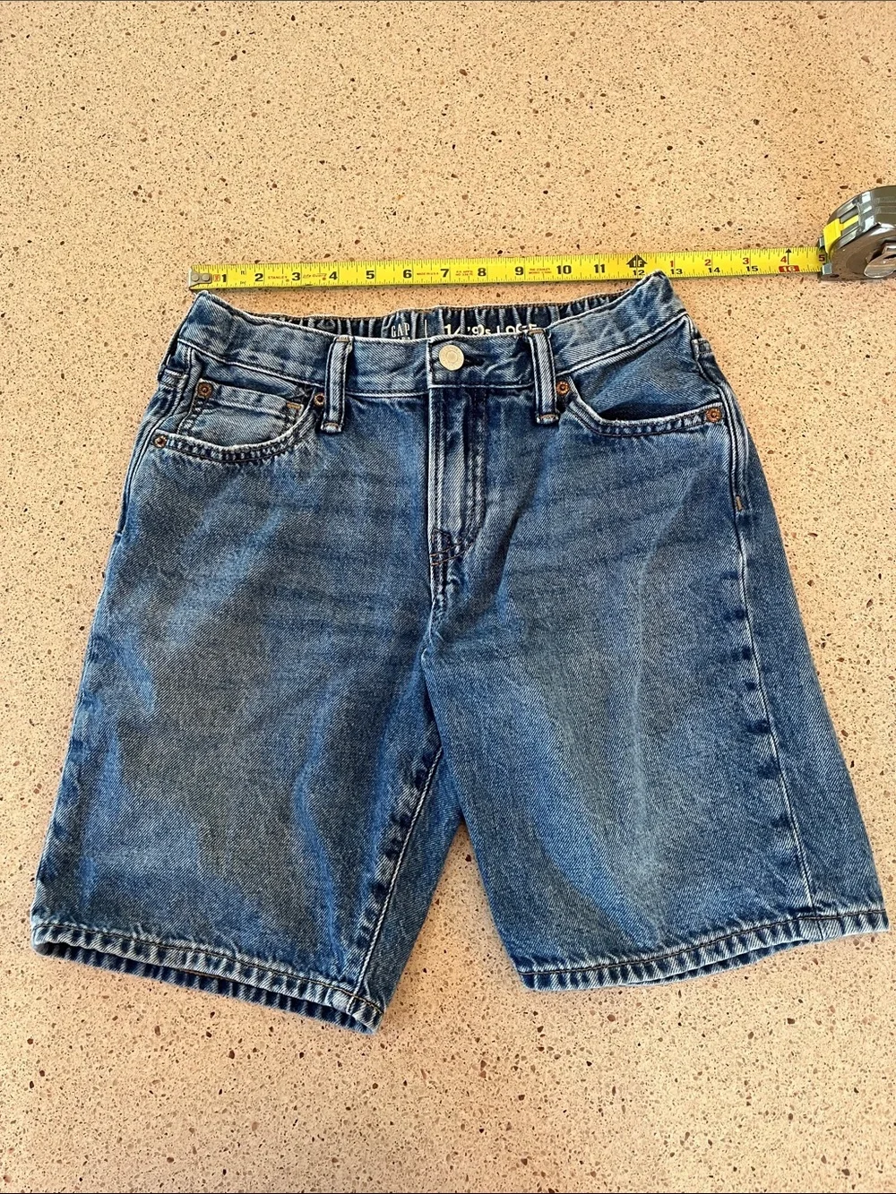 Gap Kids 90s Loose Jean shorts - size 14